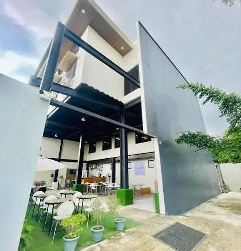 Bed & Breakfast D'cozy Nest And Events Place *